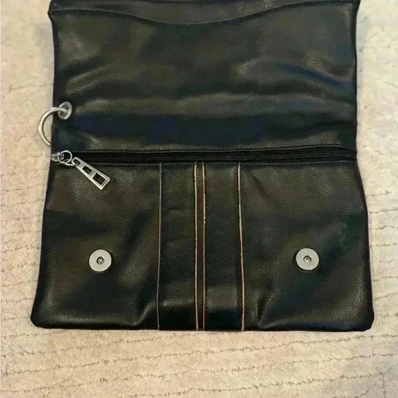 Daisy Fuentes Black Fold-over Clutch - Picture 6 of 7